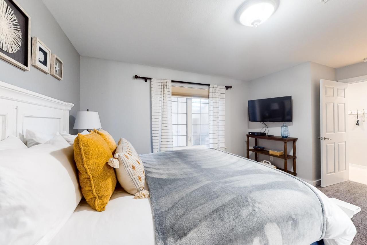 Surf'S Up Apartment Westport Bagian luar foto