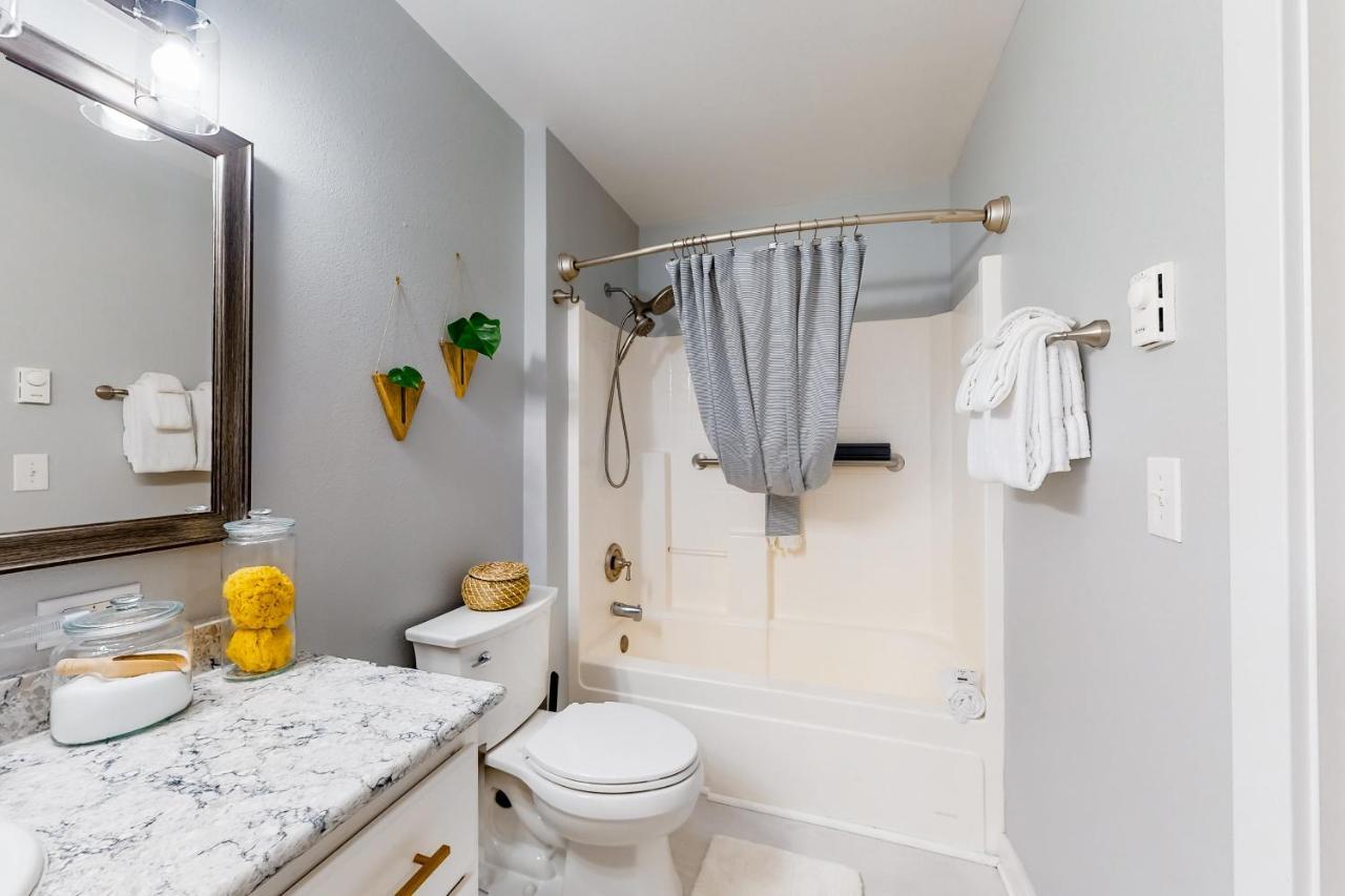 Surf'S Up Apartment Westport Bagian luar foto